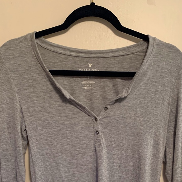 Soft and Sexy Grey long sleeve - Picture 2 of 4